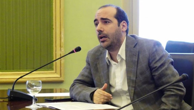 ep el portavoz de unidas podemos en el parlament alejandro lopez