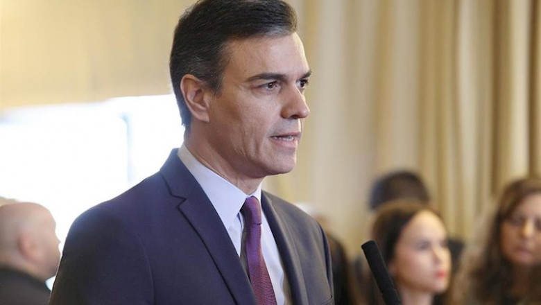 El presidente del Gobierno en funciones, Pedro Sánchez, habla a los medios de comunicación en el acto del Día de la Constitución en el Congreso de los Diputados | PSOE ep el presidente del gobierno en funciones pedro sanchez habla a los medios de comunicacion en el