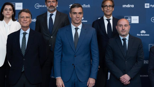 ep i d en la primera fila el presidente del cerce deconomia jaume guardiola el presidente del ep i d en la primera fila el presidente del cerce deconomia jaume guardiola el presidente del