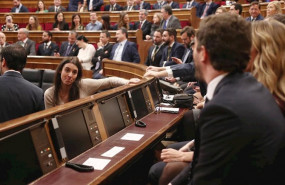 ep la ministra de igualdad irene montero saluda a la bancada del partido popular en el congreso de