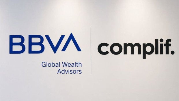 ep logos de bbva global wealth advisors y complif