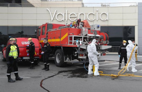 ep militares de la ume realizan tareas de desinfeccion en el aeropuerto de valencia