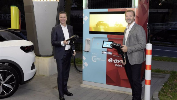 ep thomas schmall group board member for technology left and patrick lammers eon board member for