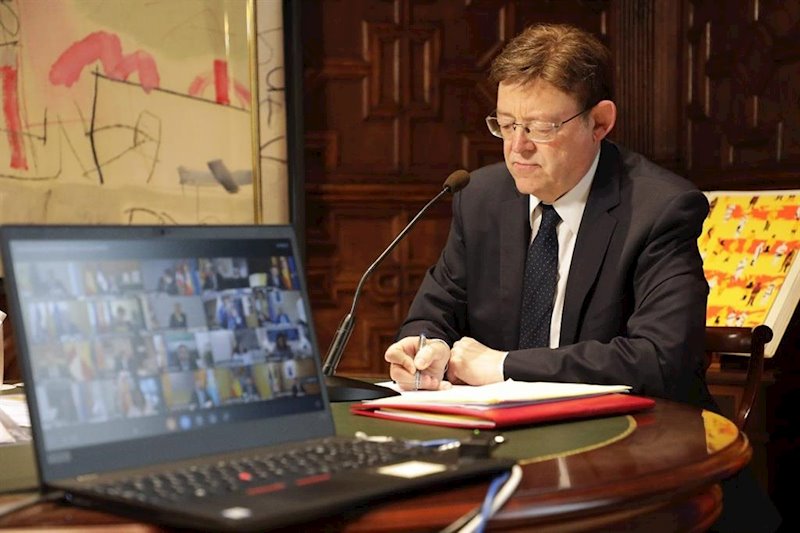 Valencia limita las reuniones a dos personas y cierra grandes ciudades los fines de semana