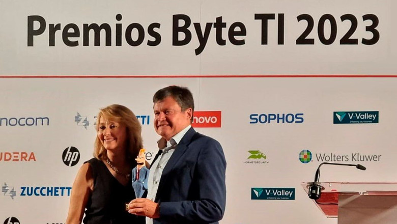 foto premios byte2023 justino