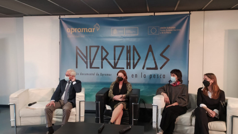 1646136484 juan carlos mart n fragueiro director gerente de opromar con las protagonistas del corto 