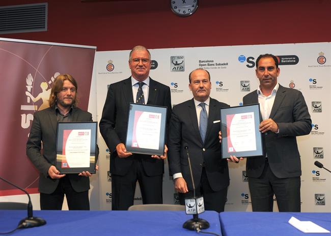 ep albert agusti y albert costa recibencertificadoevento sostenible