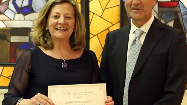 ep amelia perez zabaleta primera decana del colegio de economistas de madrid en su historia