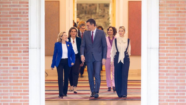 ep archivo i d en la primera fila la vicepresidenta primera y ministra de asuntos economicos nadia ep archivo i d en la primera fila la vicepresidenta primera y ministra de asuntos economicos nadia