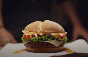 ep archivo mcdonalds revela el origen local de sus ingredientes a traves de una instalacion ep archivo mcdonalds revela el origen local de sus ingredientes a traves de una instalacion