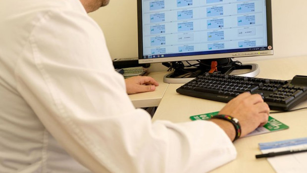 ep archivo   medico de atencion primaria en consulta