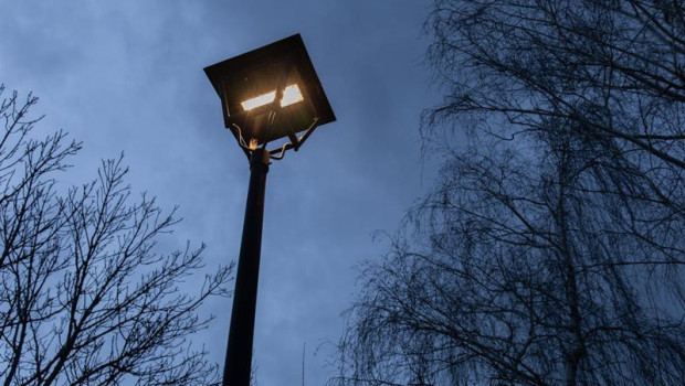 ep archivo   una farola en la noche mas larga del ano a 21 de diciembre de 2022 en madrid espana el