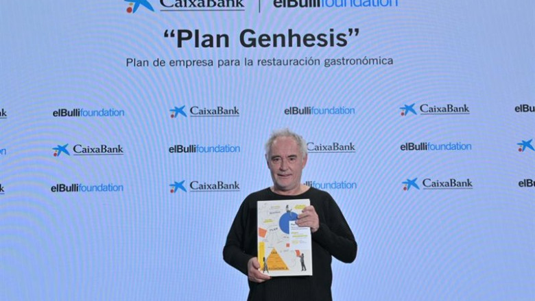 El cocinero Ferran Adrià durante la presentación de la obra este jueves. | CAIXABANK ep el cocinero ferran adri durante la presentacion de la obra este jueves