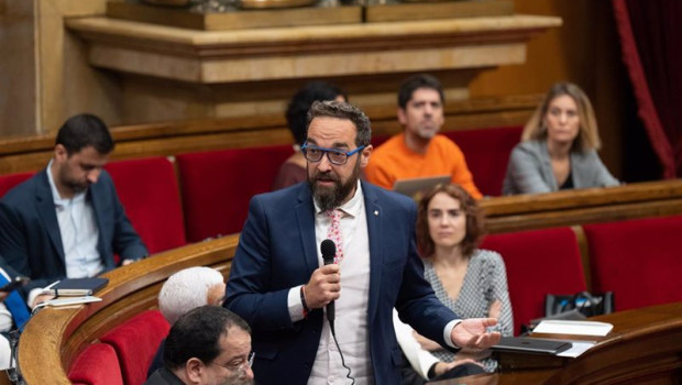 ep el conseller de territorio juli fernandez durante la sesion de control