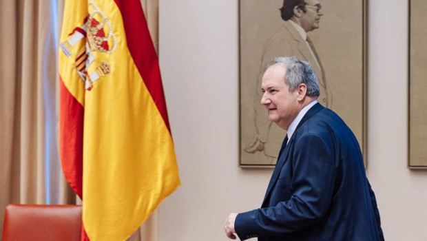 ep el ministro de industria y turismo jordi hereu llega a la comision de industria y turismo