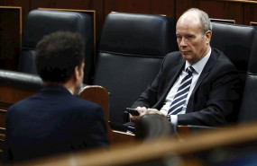 ep el ministro de justicia juan carlos campo d conversa con el diputado de ciudadanos edmundo bal