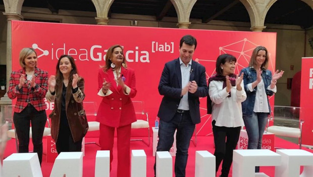 ep ideallab del psdeg con mujeres socialistas y el candidato del partido a la presidencia de la