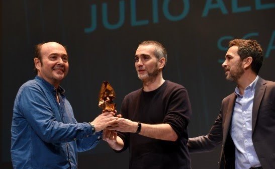 ep javier felix echaniz y asier guerricaechebarria ganan el premio sgae de guion julio alejandro ep javier felix echaniz y asier guerricaechebarria ganan el premio sgae de guion julio alejandro