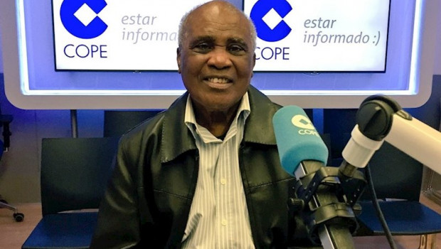 ep jose legra visita los estudios de la cadena cope