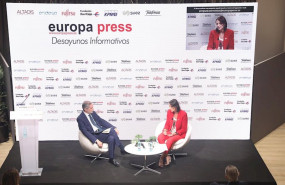 ep la ministra de industria comercio y turismo reyes maroto en una entrevista con el director de