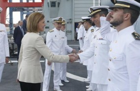 ep la ministradefensa maria dolorescospedal visitalos militares espano
