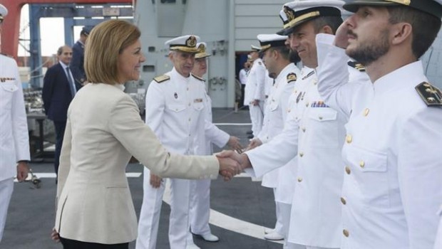 ep la ministradefensa maria dolorescospedal visitalos militares espano