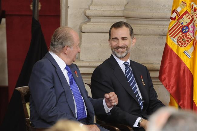 Rey juan carlos I con rey felipe vi | RICARDO GARCIA ep rey juan carlos irey felipe vi