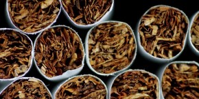 le-paquet-de-cigarettes-augmentera-de-plus-de-3-euros-d-ici-2020 le-paquet-de-cigarettes-augmentera-de-plus-de-3-euros-d-ici-2020