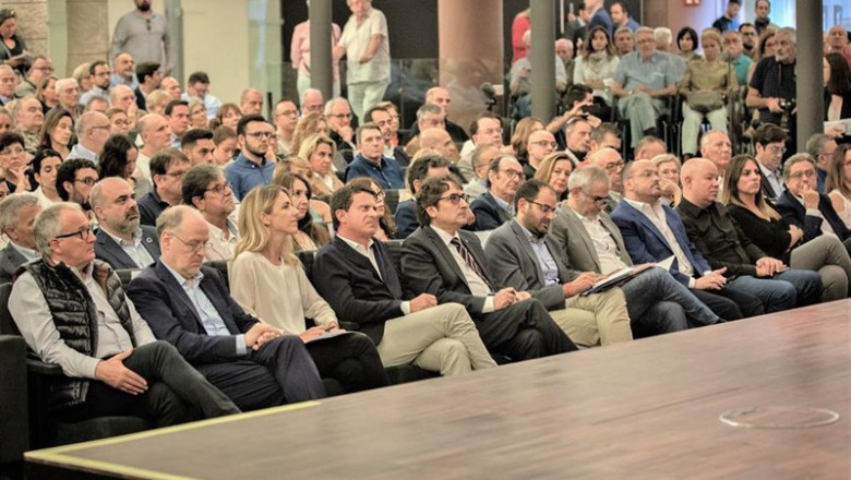 Acto de Societat Civil Catalana (SCC) 'Rompimos el silencio': en primera fila Josep Bou, Cayetana Álvarez de Toledo (PP) Manuel Valls (Bcn Canvi) David Pérez (PSC) Fernando Sánchez Costa (SCC) Carlos Carrizosa (Cs) Alejandro Fernández, Enric Millo (PP) | DAVID ZORRAKINO - EUROPA PRESS ep acto de societat civil catalana scc rompimos el silencio en primera fila josep bou cayetana