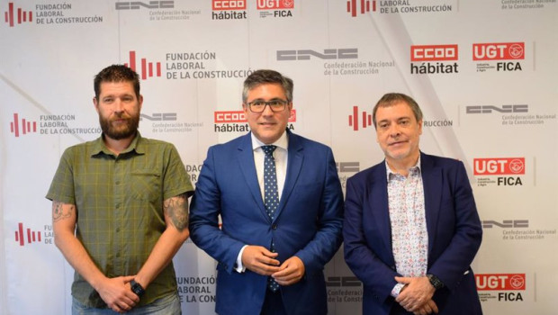 ep archivo   daniel barragan ccoo pedro fernandez alen cnc y mariano hoya ugt fica
