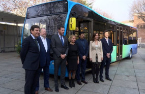 ep archivo   directivos de switch mobility en diciembre de 2021 junto a las autoridades asistentes a