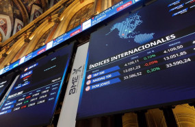 ep archivo un panel del ibex 35 en el palacio de la bolsa de madrid a 11 de abril de 2023 en ep archivo un panel del ibex 35 en el palacio de la bolsa de madrid a 11 de abril de 2023 en