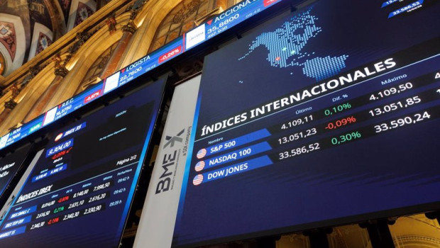 ep archivo un panel del ibex 35 en el palacio de la bolsa de madrid a 11 de abril de 2023 en ep archivo un panel del ibex 35 en el palacio de la bolsa de madrid a 11 de abril de 2023 en