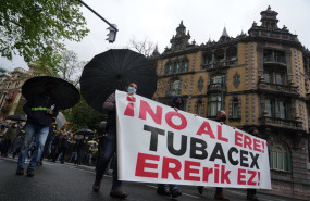ep archivo   varias personas participan en una manifestacion contra un ere en tubacex