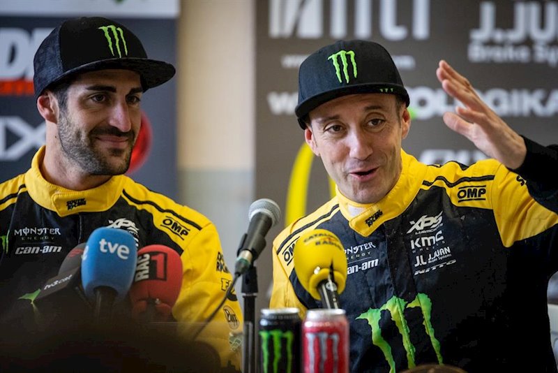 ep armand monleon y gerard farres en la rueda de presentacion de su equipo para el rally dakar 2020