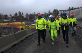 ep el ministro oscar puente en su visita a la obra de dragados acs en oslo