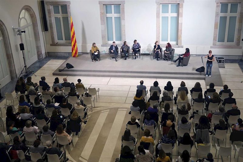 ep el mundo de la cultura reclama en el parlament que haya mas mujeres en espacios de decision