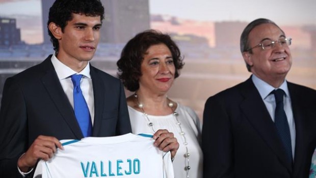 ep jugador jesus vallejo presentadoflorentino perezbernabeu