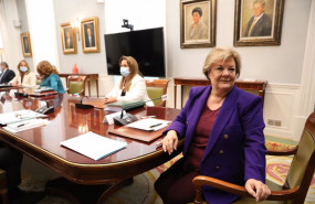 ep la nueva presidenta del tribunal de cuentas enriqueta chicano javega posa a la camara en un pleno