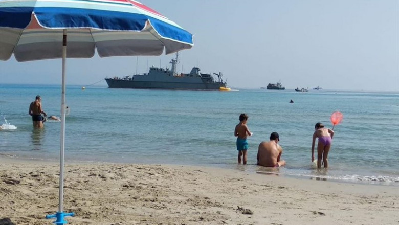 Playa de La Manga del Mar Menor en donde permanece encallado el cazaminas 'Turia' | AYUNTAMIENTO DE CARTAGENA ep playa de la manga del mar menor en donde permanece encallado el cazaminas turia