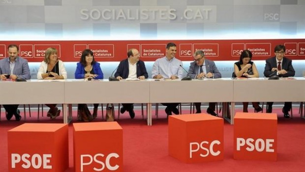 ep reunionlas ejecutivaspsoepscpedro sanchezmiquel iceta