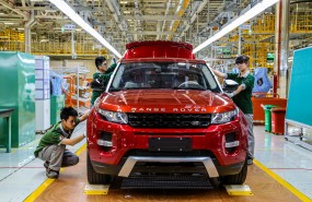 Jaguar Land Rover, Range Rover Evoque, car manufacturing Jaguar Land Rover, Range Rover Evoque, car manufacturing