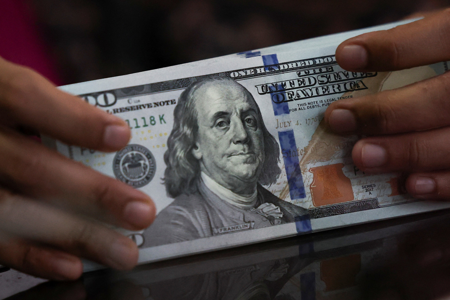 El d&oacute;lar marca m&aacute;ximos de mayo de 2025 por el sell-off tecnol&oacute;gico y la hoja de ruta de la Fed
