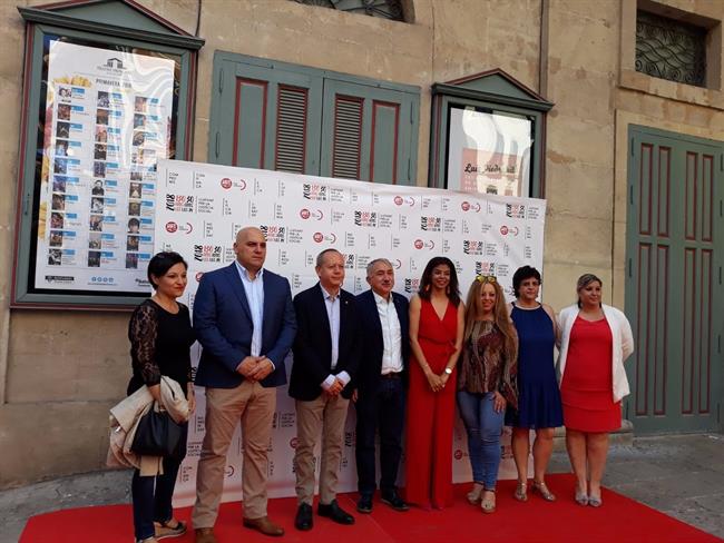 Alvarez, cuarto por la izquierda, junto a Yaisel Sánchez, secretaria en Alicante | EUROPA PRESS ep alvarez cuartola izquierda juntoyaisel sanchez secretariaalicante