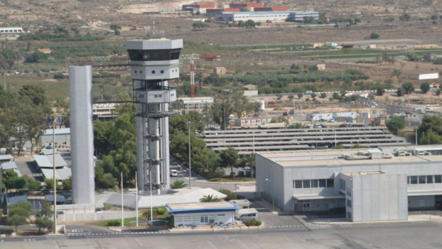 ep archivo   imagen de torre de control aeroportuaria