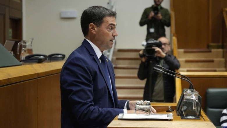 Archivo - Imanol Pradales en el pleno de control del Parlamento Vasco | IREKIA - Archivo ep archivo imanol pradales en el pleno de control del parlamento vasco