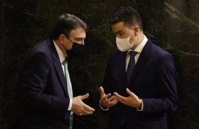 ep el portavoz del pnv en el congreso de los diputados aitor esteban i y el portavoz del grupo