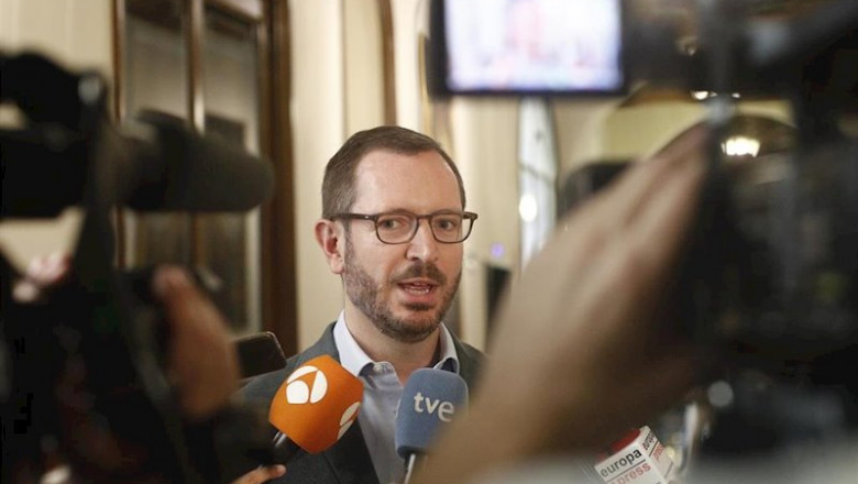 El portavoz del PP en el Senado, Javier Maroto, ofrece declaraciones a los medios de comunicación durante la constitución de las Comisiones del Senado de la XIII Legislatura, un día después de su nombramiento. | Eduardo Parra - Europa Press - Archivo ep el portavoz del pp en el senado javier maroto ofrece declaraciones a los medios de comunicacion