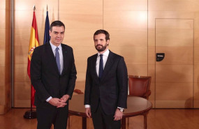 ep el presidente del gobiero en funciones pedro sanchez izq y el presidente del pp pablo casado dech