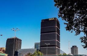 ep fachada de la torre del banco de bilbao a 31 de julio de 2022 en madrid espana edificio ep fachada de la torre del banco de bilbao a 31 de julio de 2022 en madrid espana edificio